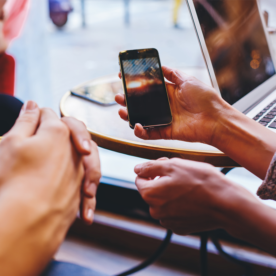 En ATG estamos en redes sociales
para estar más cerca de nuestros clientes